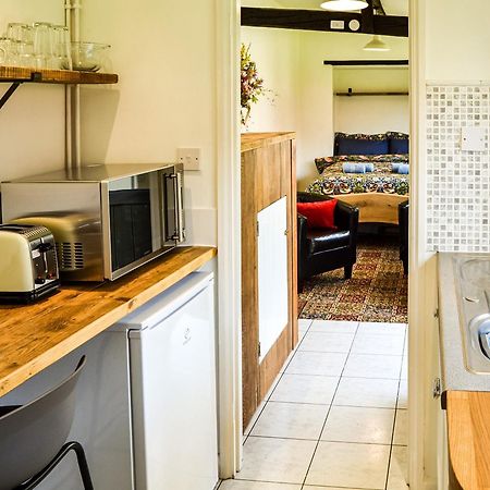 The Bothy Villa Hockham Екстериор снимка